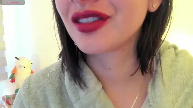 queen fetish online show from September 20, 2025, 11:15 am