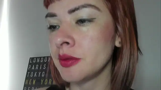 queen fetish online show from February 11, 2026, 1:22 pm