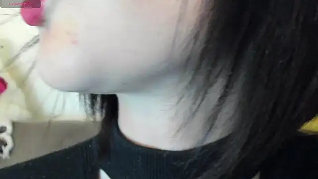 queen fetish online show from March 12, 2025, 12:09 am