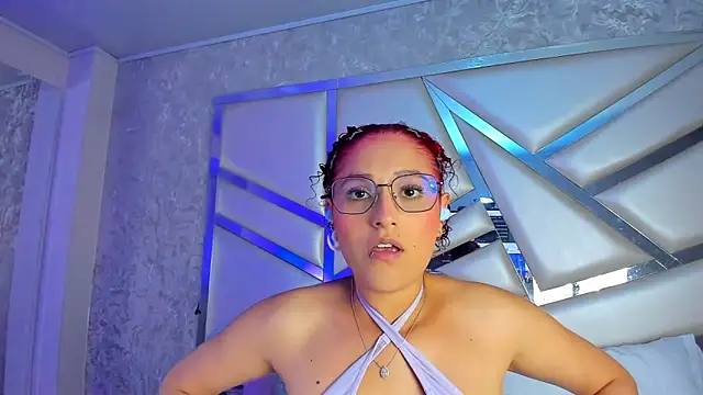 Miia002 online show from February 4, 2026, 12:05 am