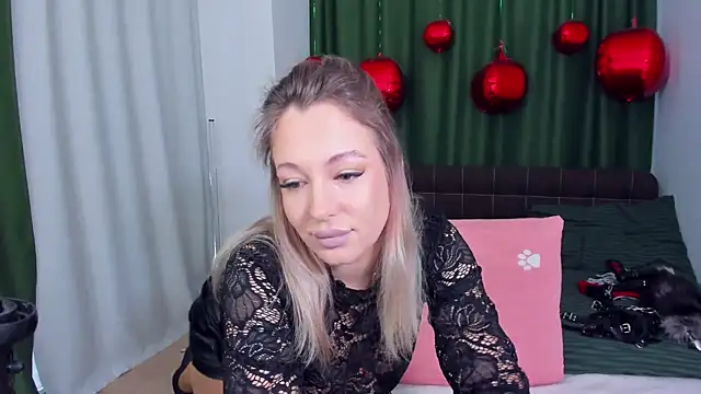 Snapshot of DanikaMorri chatting on April 8, 2026, 6:26 am DanikaMorri online show from April 8, 2026, 6:26 am