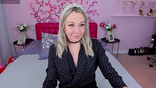 DanikaMorri online show from February 24, 2025, 7:22 am