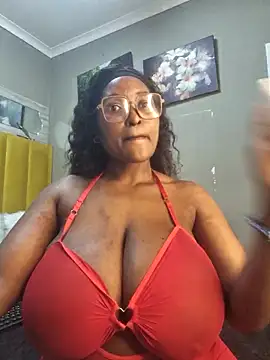 Snapshot of Bustygoddess32 chatting on March 21, 2025, 11:23 pm Bustygoddess32 online show from March 21, 2025, 11:23 pm