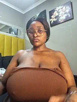 Snapshot of Bustygoddess32 chatting on February 20, 2025, 3:56 am Bustygoddess32 online show from February 20, 2025, 3:56 am