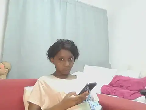 Sexxybella27 online show from May 19, 2026, 7:43 pm