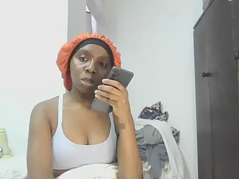 Sexxybella27 online show from November 18, 2025, 6:44 pm