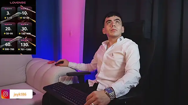 Snapshot of Jey_keler1 chatting on November 30, 2025, 1:39 am Jey keler1 online show from November 30, 2025, 1:39 am