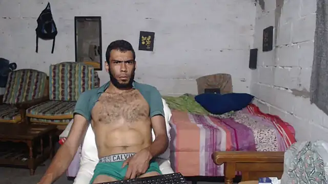 erik alexander online show from December 18, 2025, 5:01 am