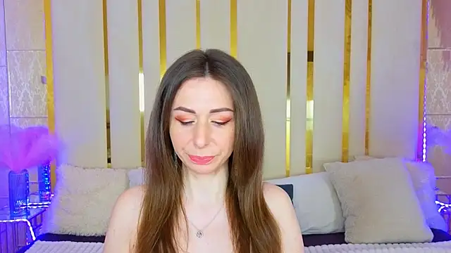 KimmmLi online show from April 4, 2026, 5:58 am