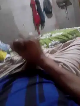 Snapshot of SwiggedThaw chatting on September 22, 2025, 8:59 pm SwiggedThaw online show from September 22, 2025, 8:59 pm