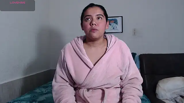 agata 22 online show from December 16, 2025, 3:44 am