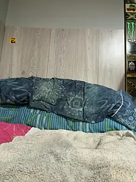 Snapshot of S921993 chatting on July 12, 2026, 7:58 pm S921993 online show from July 12, 2026, 7:58 pm