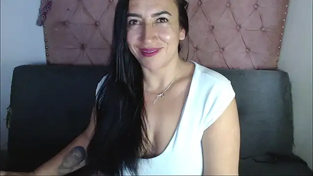 missbella1 online show from July 9, 2026, 8:41 pm
