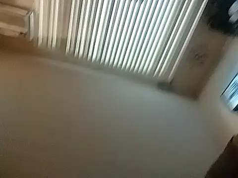 Snapshot of fukurbutt chatting on October 7, 2025, 3:24 pm fukurbutt online show from October 7, 2025, 3:24 pm