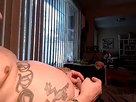 Snapshot of fukurbutt chatting on December 3, 2024, 4:22 pm fukurbutt online show from December 3, 2024, 4:22 pm