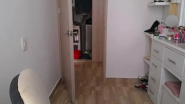 Snapshot of Barbie_girl_69 chatting on April 9, 2026, 5:30 pm Barbie girl 69 online show from April 9, 2026, 5:30 pm