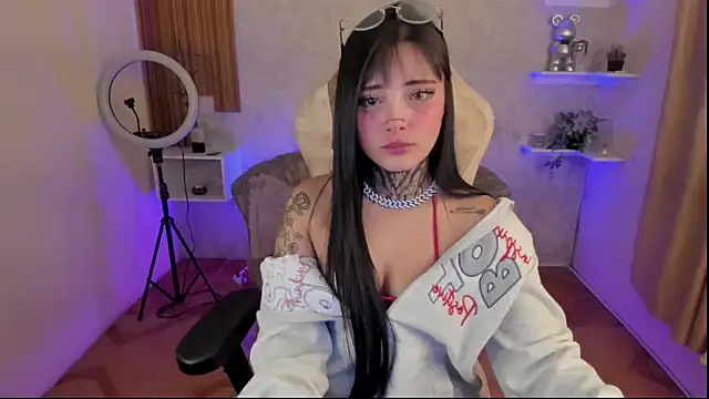 Snapshot of mia_catt05 chatting on March 9, 2025, 9:24 am mia catt05 online show from March 9, 2025, 9:24 am