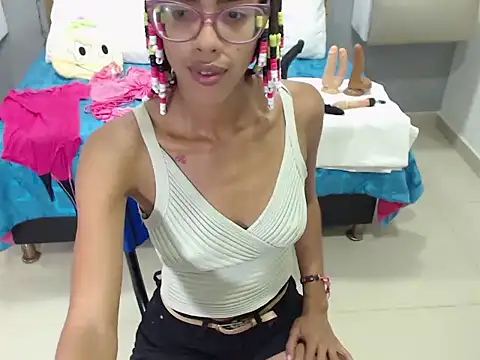 Snapshot of CanellaHotx chatting on January 29, 2025, 7:53 pm CanellaHotx online show from January 29, 2025, 7:53 pm
