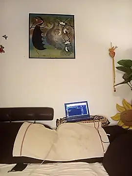 Snapshot of The-Peach-Flexer chatting on January 8, 2026, 10:49 pm The-Peach-Flexer online show from January 8, 2026, 10:49 pm