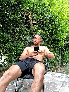 sebasxx97 online show from June 16, 2026, 3:12 pm