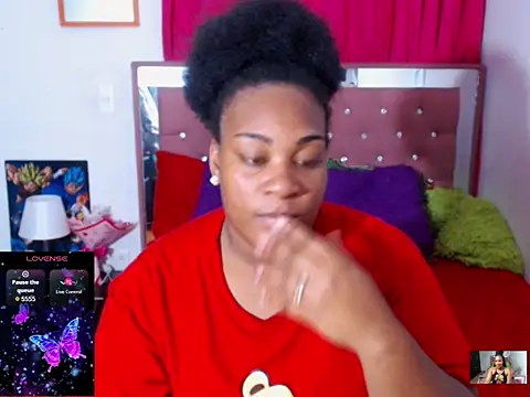 Snapshot of the_pearl199 chatting on April 2, 2026, 4:19 am the pearl199 online show from April 2, 2026, 4:19 am