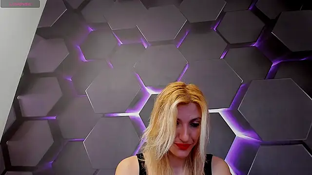 RileyLanna online show from March 14, 2025, 5:59 am