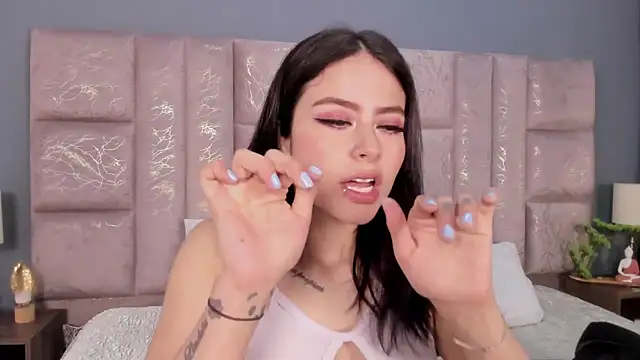 AnnieNasty online show from October 19, 2025, 11:46 am