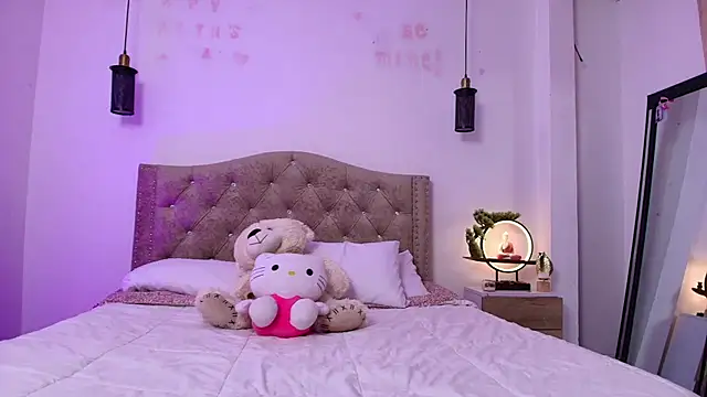 AnnieNasty online show from March 20, 2025, 1:04 pm