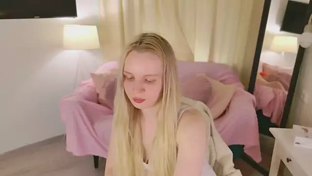 Beatrica Klein online show from May 13, 2026, 2:57 pm
