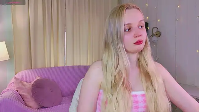 Beatrica Klein online show from May 11, 2026, 2:40 pm