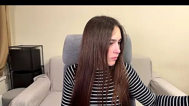 Snapshot of AliceKolltt chatting on February 1, 2026, 4:38 pm AliceKolltt online show from February 1, 2026, 4:38 pm