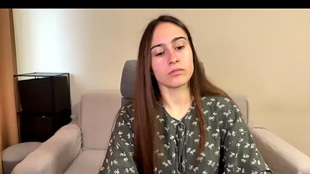 Snapshot of AliceKolltt chatting on November 28, 2025, 11:10 am AliceKolltt online show from November 28, 2025, 11:10 am