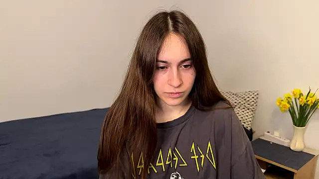 AliceKolltt online show from April 26, 2026, 8:50 pm