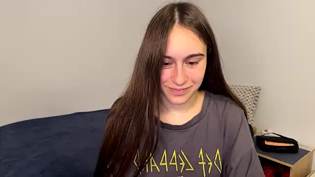 AliceKolltt online show from May 21, 2026, 7:22 pm