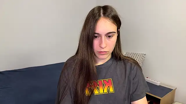AliceKolltt online show from May 29, 2026, 9:10 pm