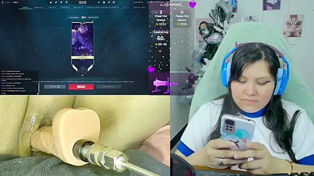 Snapshot of crystal7u7 chatting on November 24, 2025, 8:42 pm crystal7u7 online show from November 24, 2025, 8:42 pm