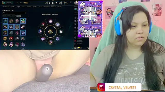 Snapshot of crystal7u7 chatting on November 1, 2025, 8:36 pm crystal7u7 online show from November 1, 2025, 8:36 pm