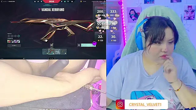 Snapshot of crystal7u7 chatting on October 14, 2025, 8:09 pm crystal7u7 online show from October 14, 2025, 8:09 pm