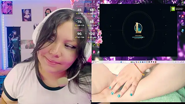 Snapshot of crystal7u7 chatting on April 23, 2026, 12:39 am crystal7u7 online show from April 23, 2026, 12:39 am