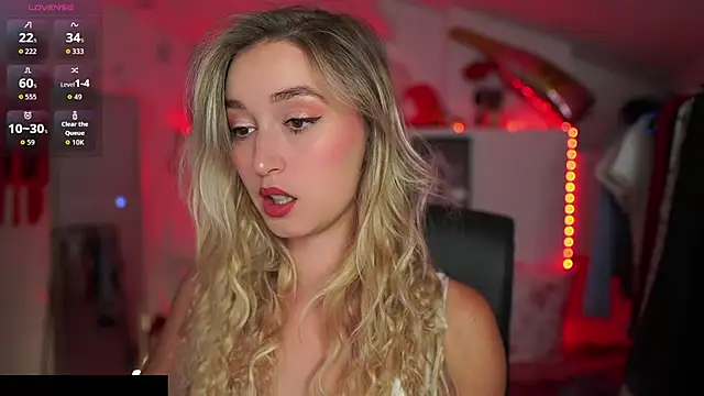 Alexis   Texas online show from October 3, 2025, 6:20 pm