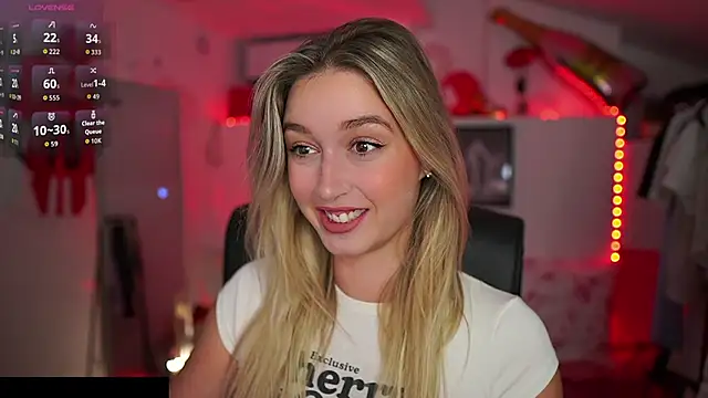 Alexis   Texas online show from September 10, 2025, 6:07 pm