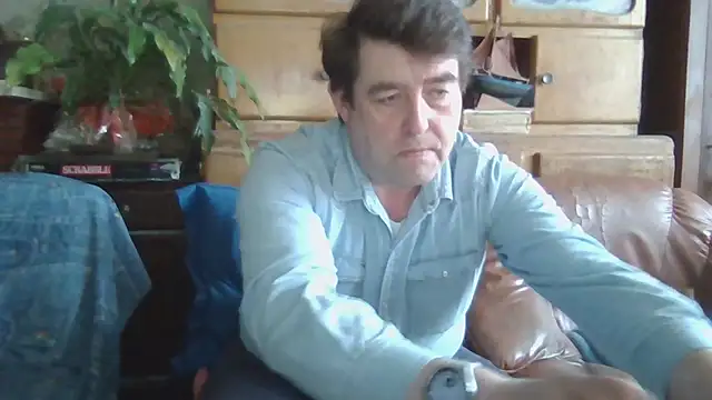 Snapshot of sympatrique chatting on December 13, 2024, 11:45 am sympatrique online show from December 13, 2024, 11:45 am