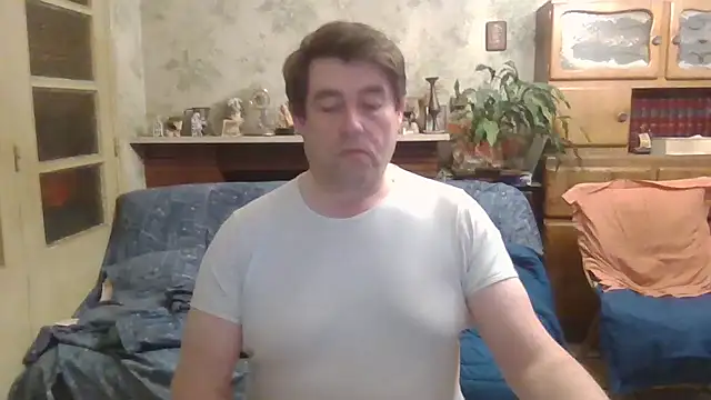 Snapshot of sympatrique chatting on December 12, 2024, 8:10 pm sympatrique online show from December 12, 2024, 8:10 pm