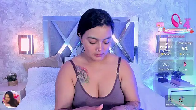 Snapshot of alina_stark chatting on February 19, 2026, 8:06 pm alina stark online show from February 19, 2026, 8:06 pm