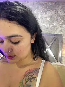 Snapshot of alina_stark chatting on February 13, 2026, 3:56 pm alina stark online show from February 13, 2026, 3:56 pm