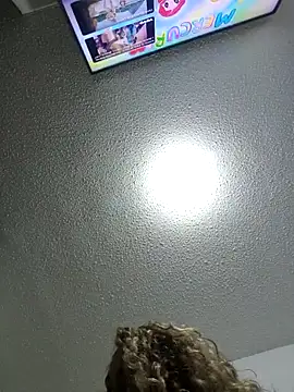 Sara smiiith211 online show from February 23, 2025, 7:38 pm