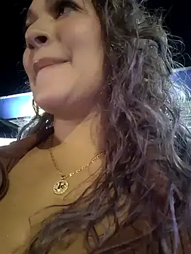 Snapshot of Sara_smiiith211 chatting on February 8, 2026, 12:41 am Sara smiiith211 online show from February 8, 2026, 12:41 am