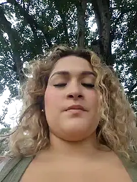 Snapshot of Sara_smiiith211 chatting on January 15, 2026, 8:23 pm Sara smiiith211 online show from January 15, 2026, 8:23 pm