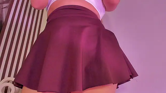 Samaantha-White online show from November 8, 2025, 11:47 am