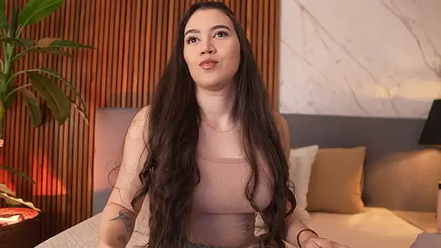 Amelia Rouse online show from October 14, 2025, 9:25 pm